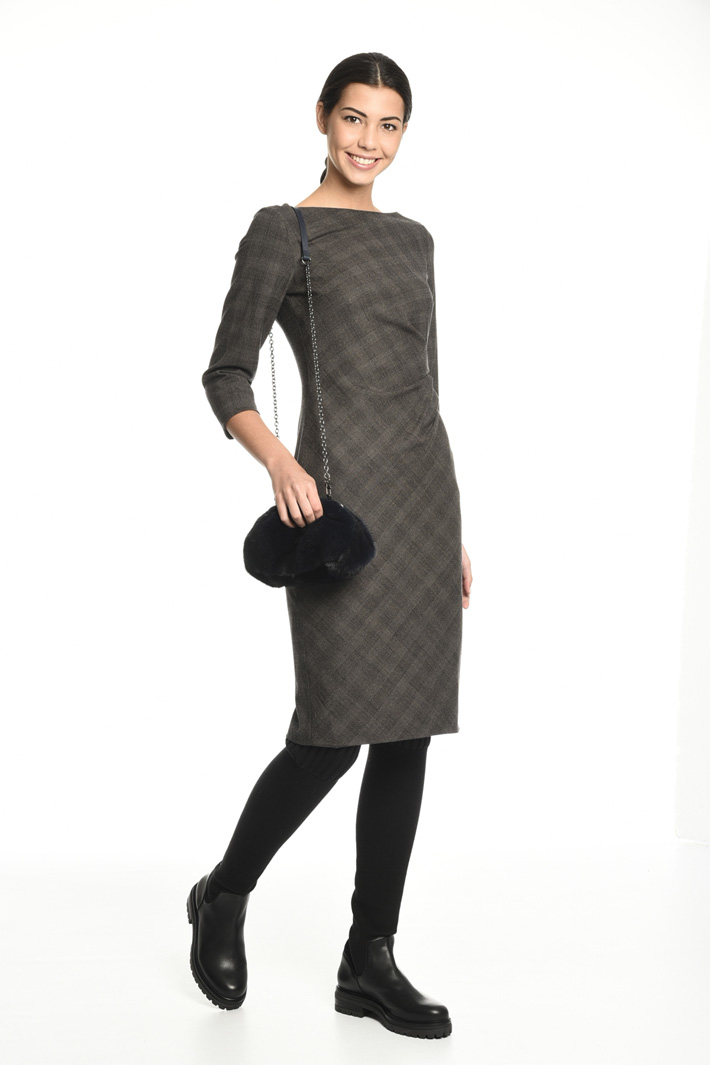 Flannel tube dress
Intrend Flannel tube dress
Intrend