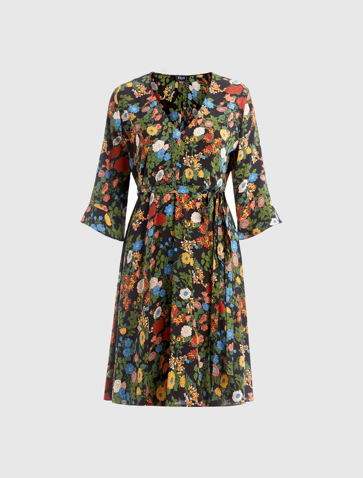 V-neck floral dress Intrend V-neck floral dress Intrend