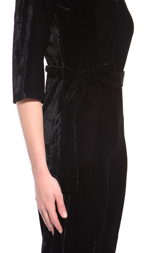 Long chenille jumpsuit Intrend Long chenille jumpsuit Intrend