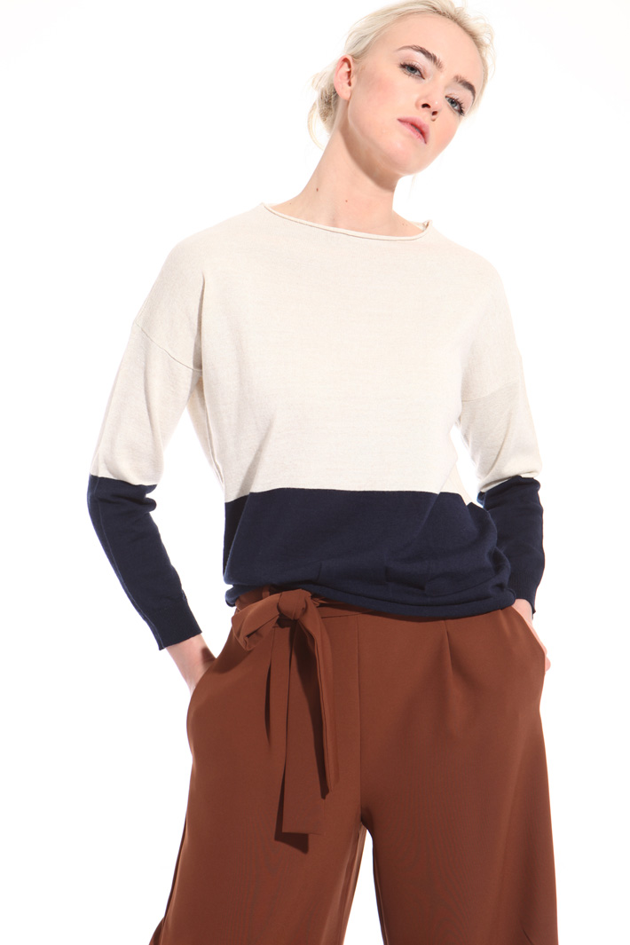 Soft wool sweater
Intrend Soft wool sweater
Intrend