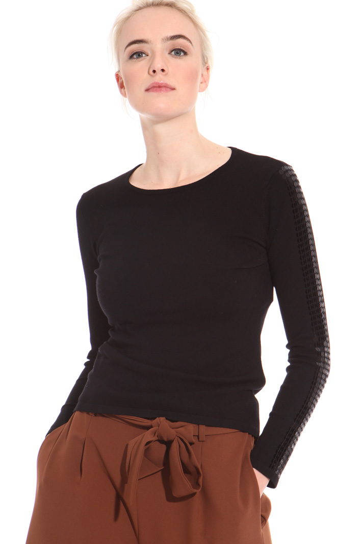 Sequin embroidered sweater Intrend Sequin embroidered sweater Intrend