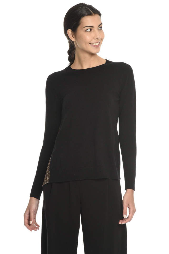 Sweater with printed insert
Intrend Sweater with printed insert
Intrend