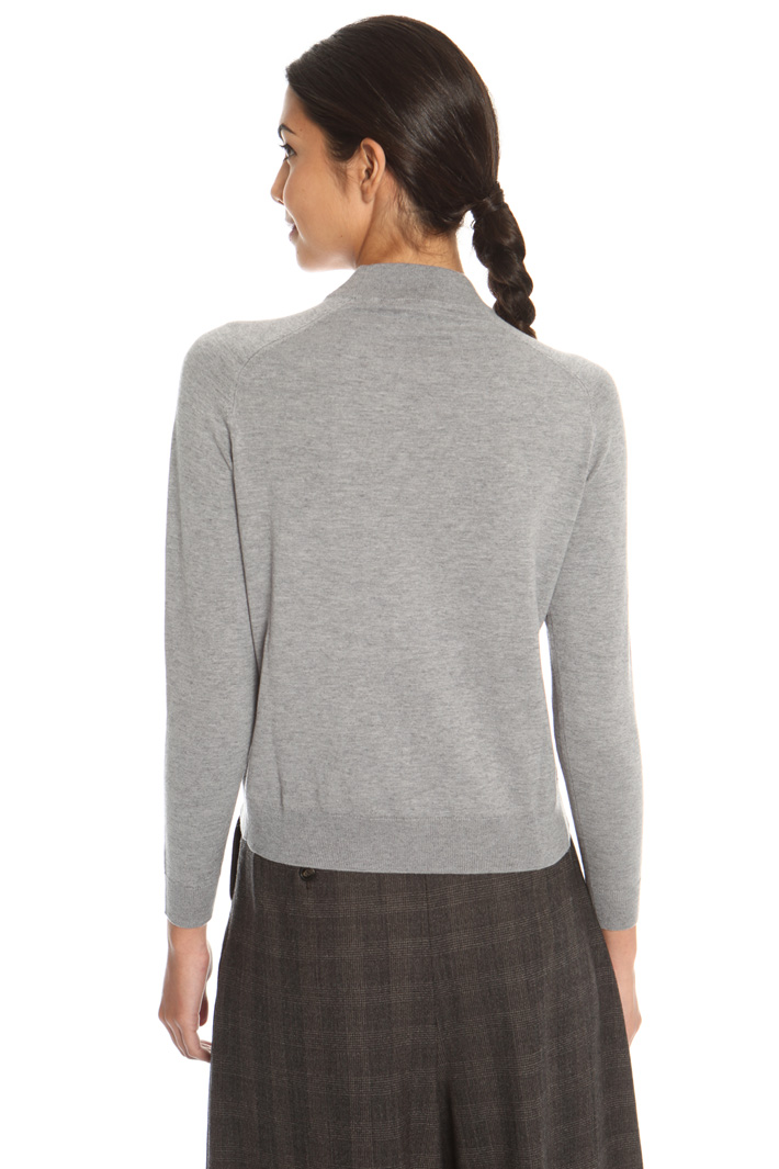 Silk and wool sweater
Intrend Silk and wool sweater
Intrend
