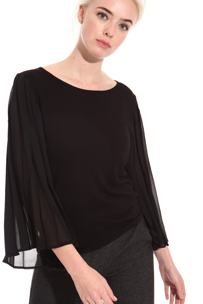 Pleated sleeve sweater Intrend Pleated sleeve sweater Intrend