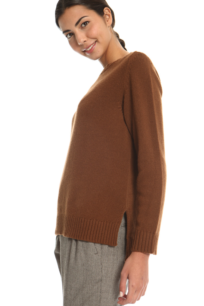 Cashmere crew neck sweater
Intrend Cashmere crew neck sweater
Intrend