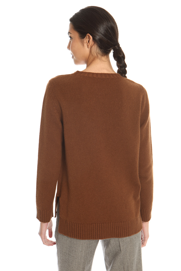Cashmere crew neck sweater
Intrend Cashmere crew neck sweater
Intrend