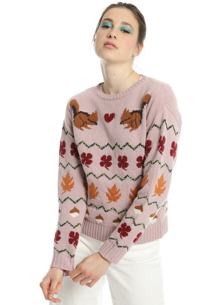 Jacquard wool yarn sweater
Intrend Jacquard wool yarn sweater
Intrend