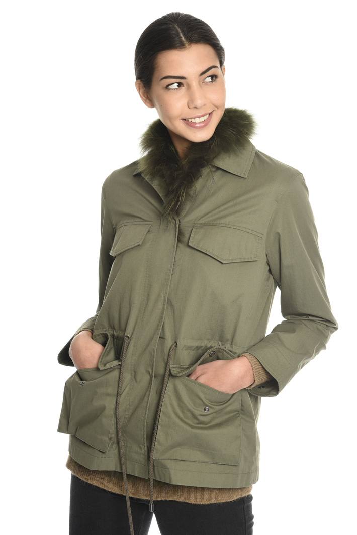 Jacket with fur vest
Intrend Jacket with fur vest
Intrend