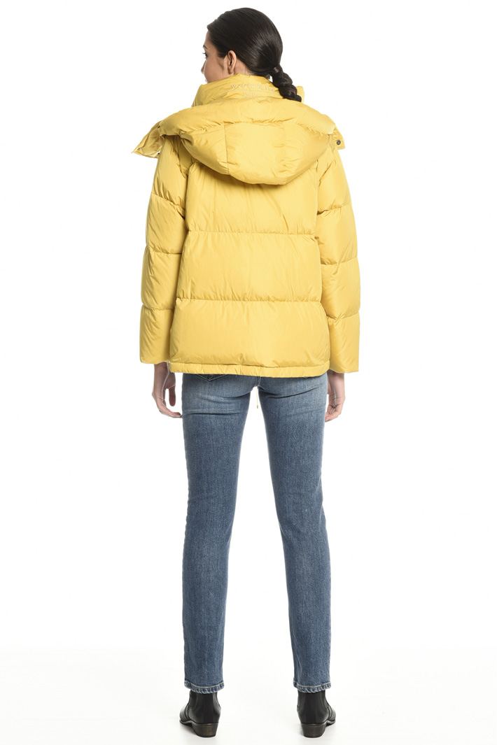 Down jacket with hood
Intrend Down jacket with hood
Intrend