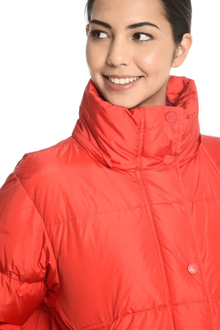 Down jacket with hood
Intrend Down jacket with hood
Intrend