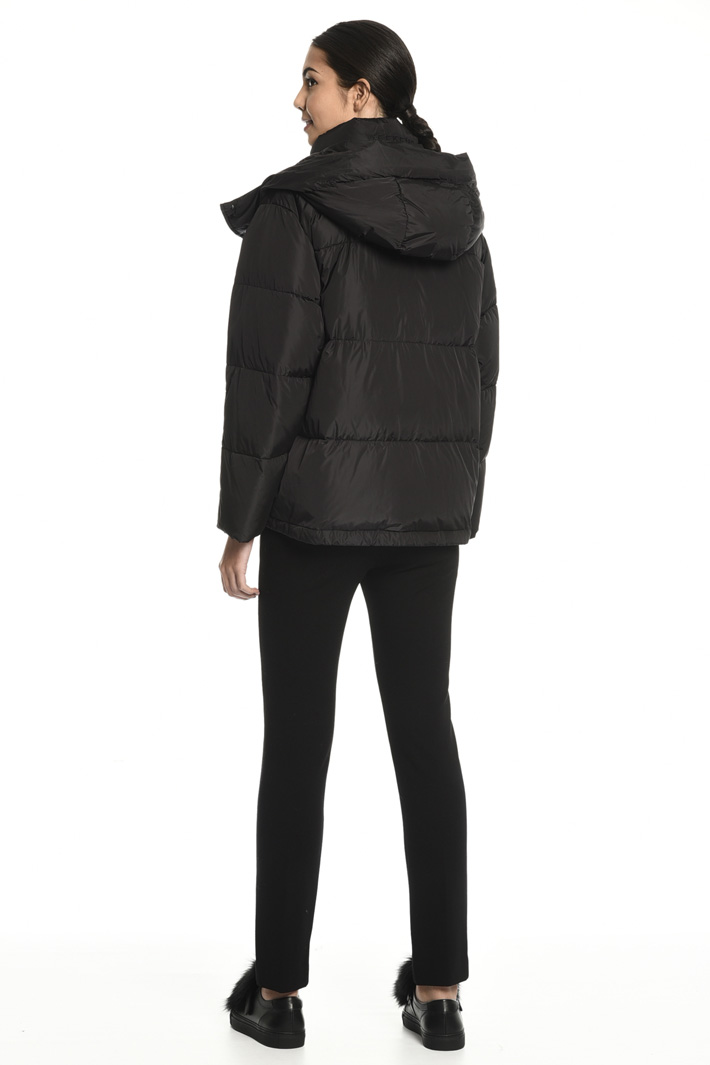 Down jacket with hood
Intrend Down jacket with hood
Intrend