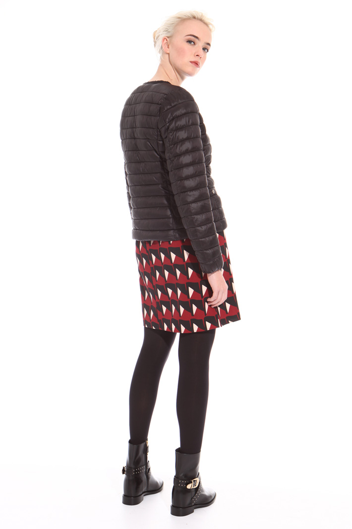 Quilted short padded jacket
Intrend Quilted short padded jacket
Intrend