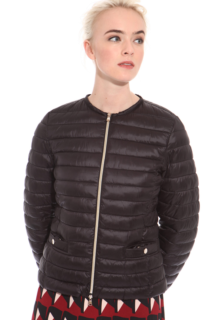 Quilted short padded jacket
Intrend Quilted short padded jacket
Intrend