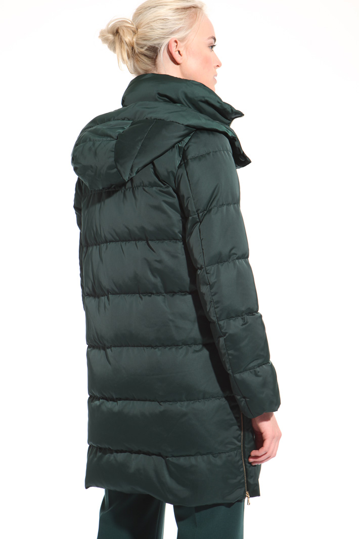 Glossy technical down jacket
Intrend Glossy technical down jacket
Intrend