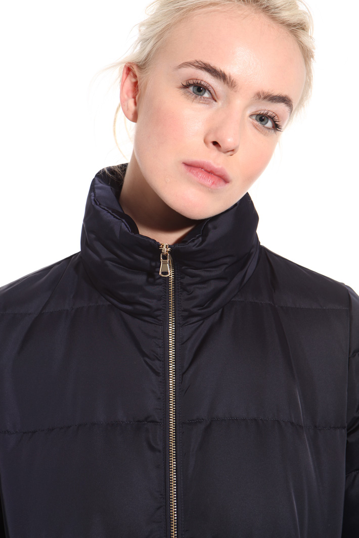 Glossy technical down jacket
Intrend Glossy technical down jacket
Intrend