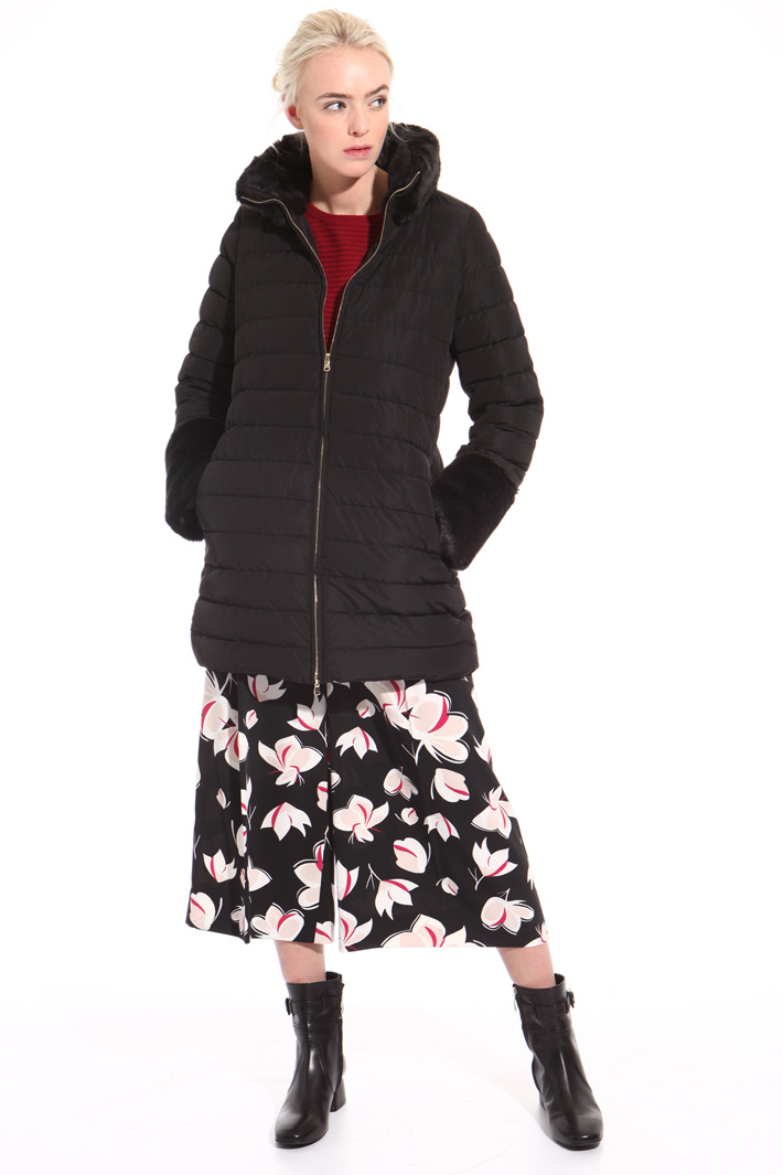Padded fur collar jacket
Intrend Padded fur collar jacket
Intrend