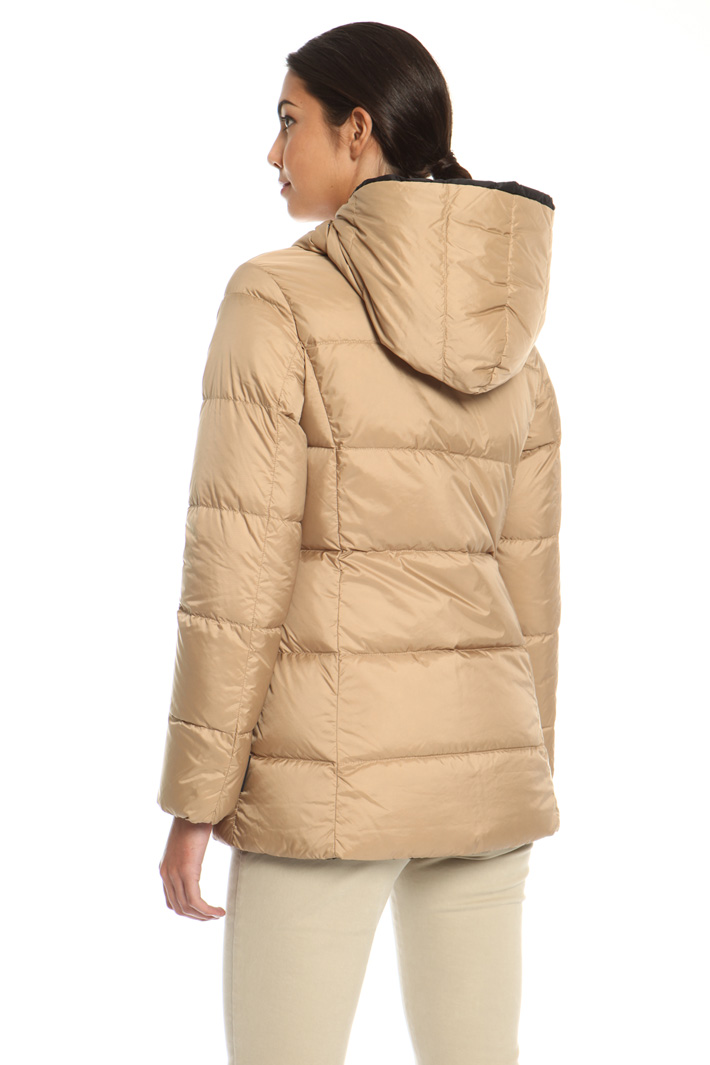 Reversible anti-drop jacket
Intrend Reversible anti-drop jacket
Intrend