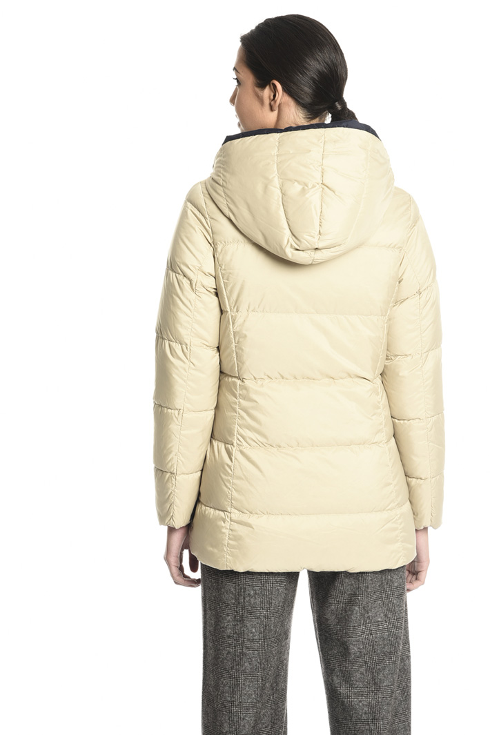 Reversible anti-drop jacket
Intrend Reversible anti-drop jacket
Intrend