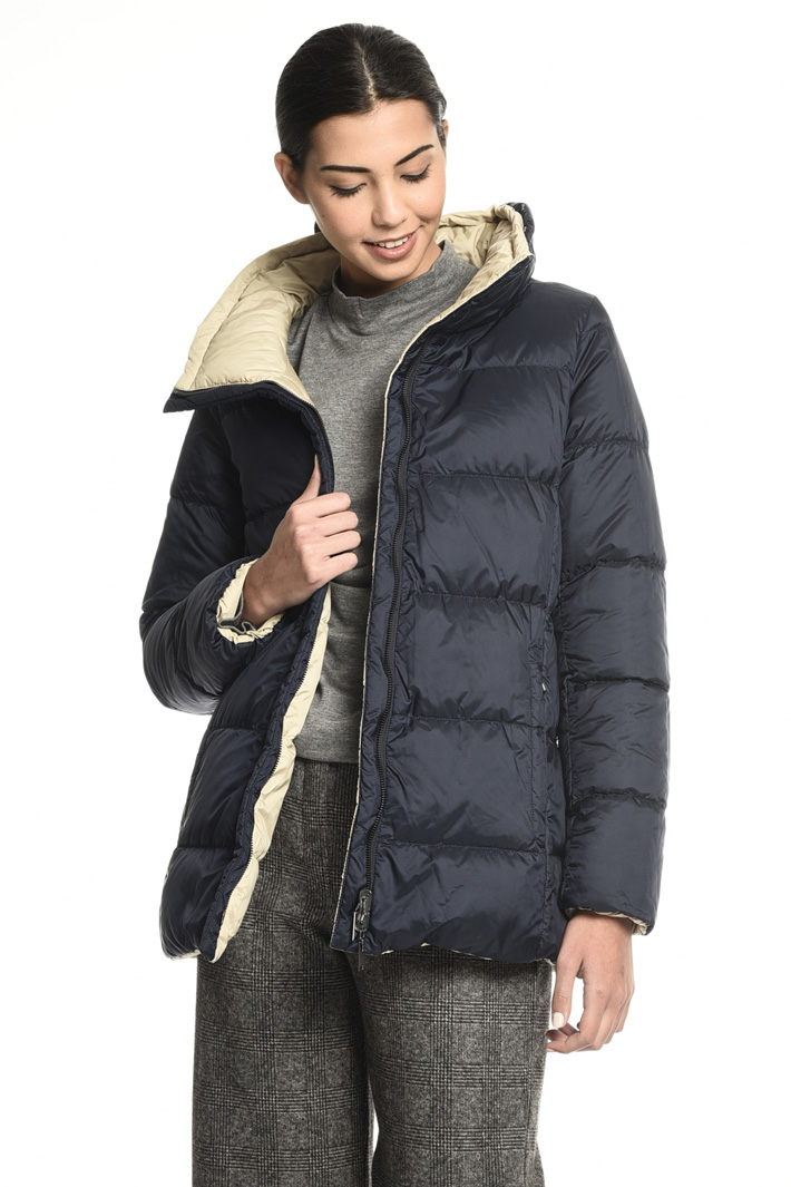Reversible anti-drop jacket
Intrend Reversible anti-drop jacket
Intrend