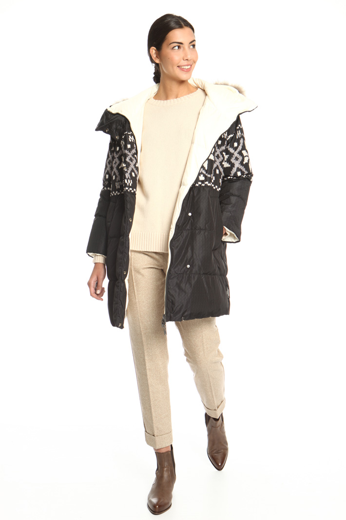 Printed canvas down jacket
Intrend Printed canvas down jacket
Intrend