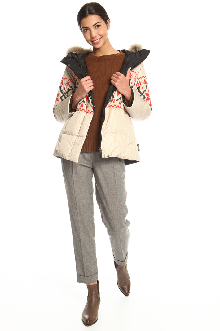 Printed reversible jacket
Intrend Printed reversible jacket
Intrend