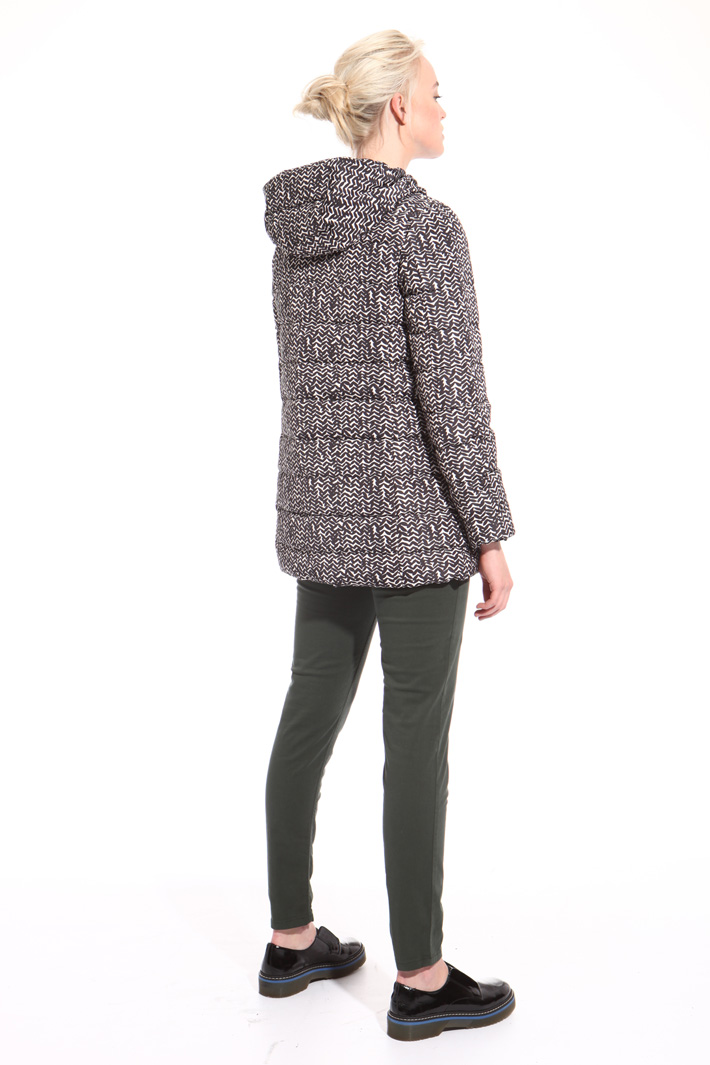 Printed taffeta down jacket
Intrend Printed taffeta down jacket
Intrend