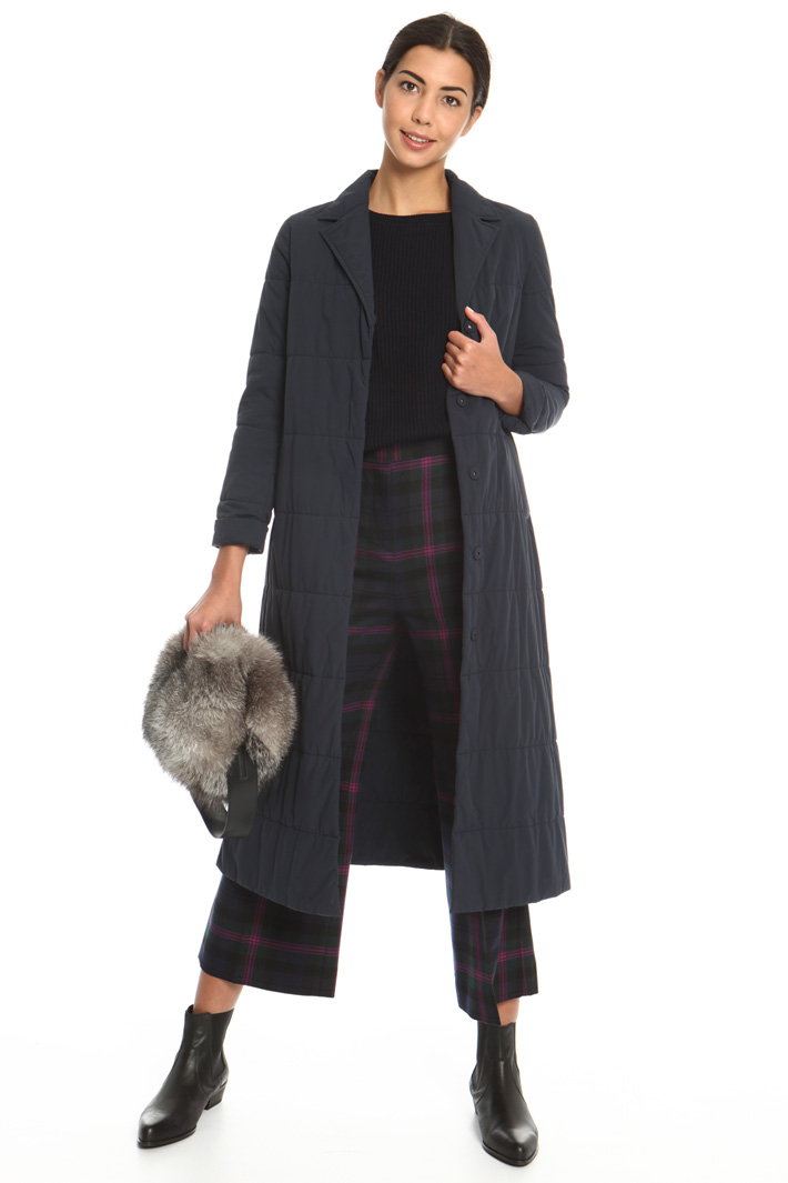 Padded long coat with lapels
Intrend Padded long coat with lapels
Intrend