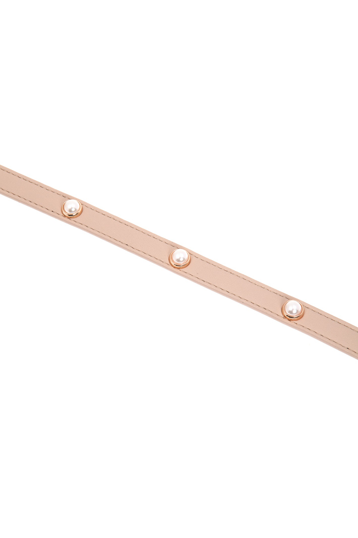 Thin belt with pearls
Intrend Thin belt with pearls
Intrend
