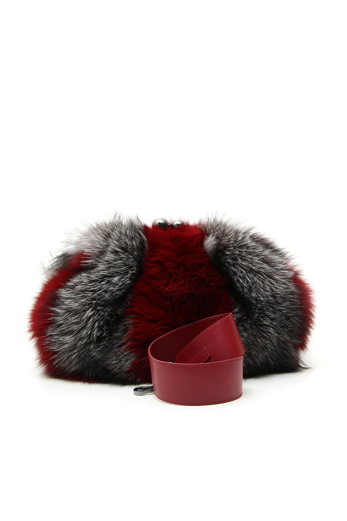 Fox fur hand bag Intrend Fox fur hand bag Intrend