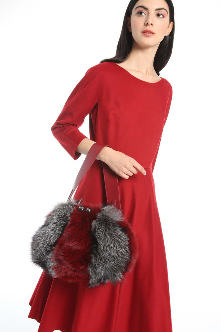 Fox fur hand bag Intrend Fox fur hand bag Intrend