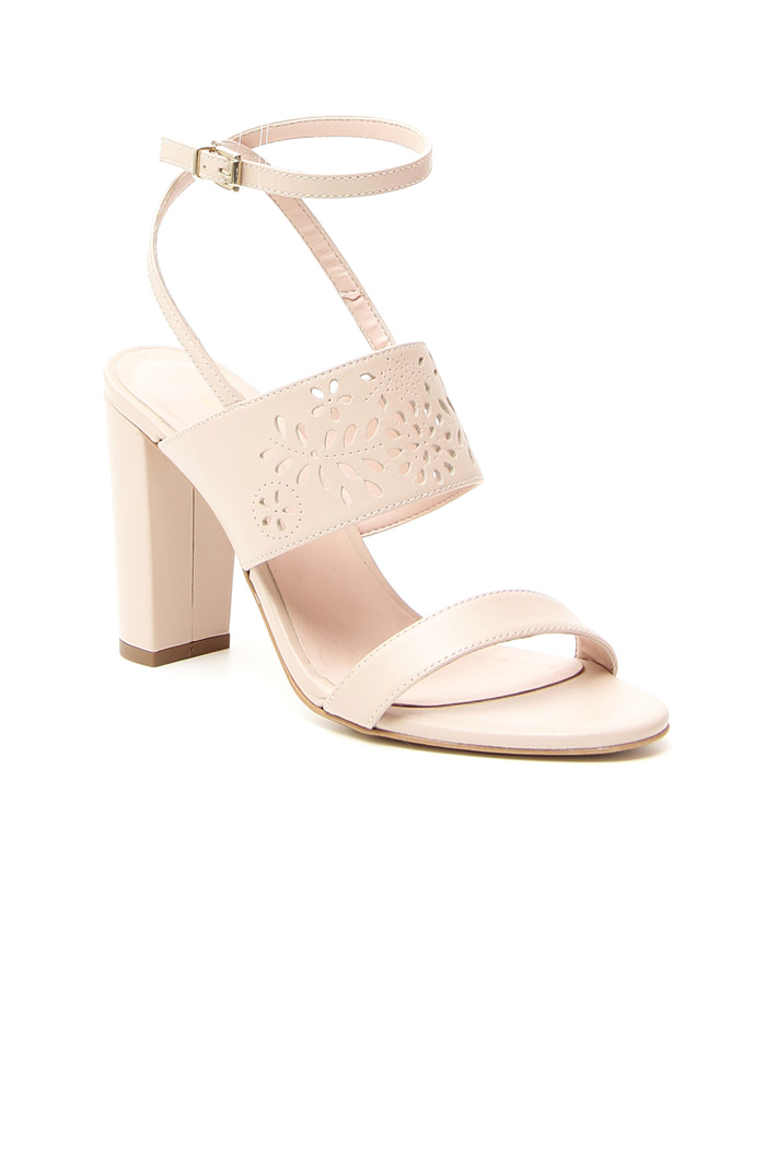 Laser-cut sandals Intrend Laser-cut sandals Intrend