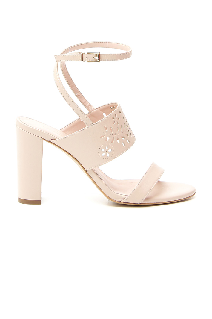 Laser-cut sandals Intrend Laser-cut sandals Intrend