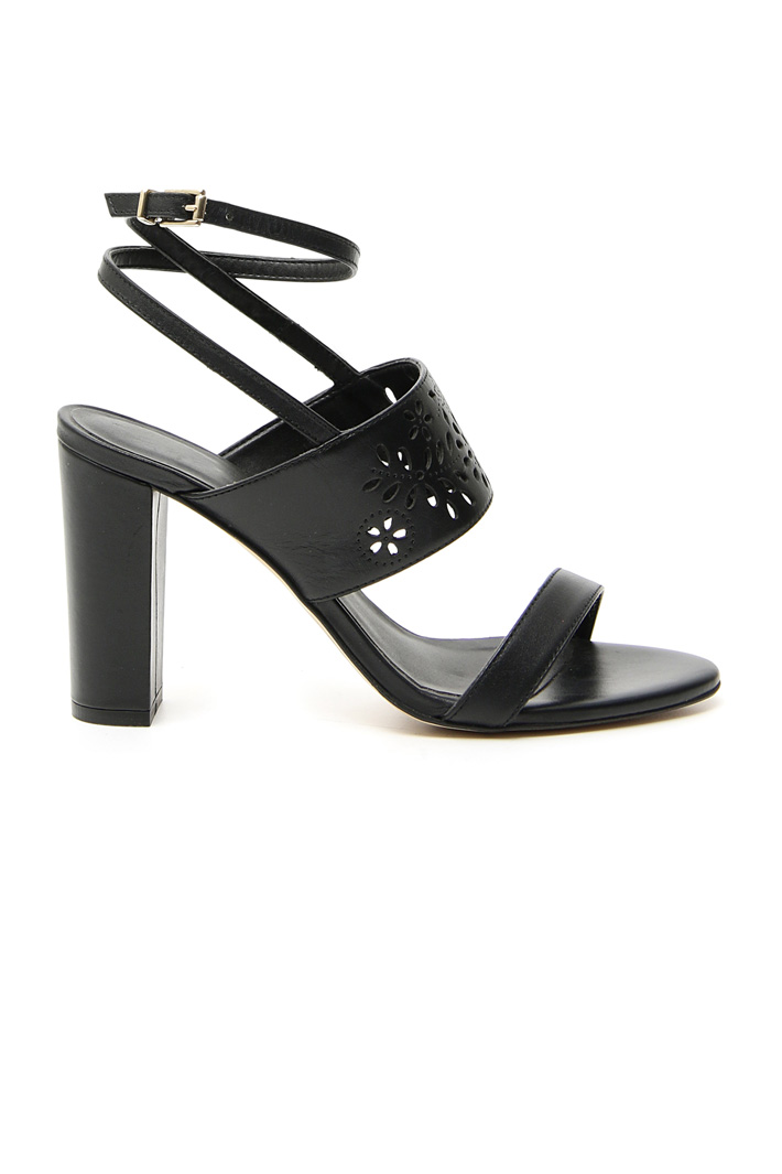 Laser-cut sandals Intrend Laser-cut sandals Intrend
