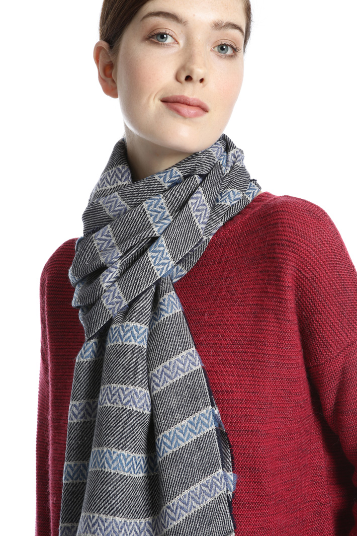 Embroidered scarf Intrend Embroidered scarf Intrend