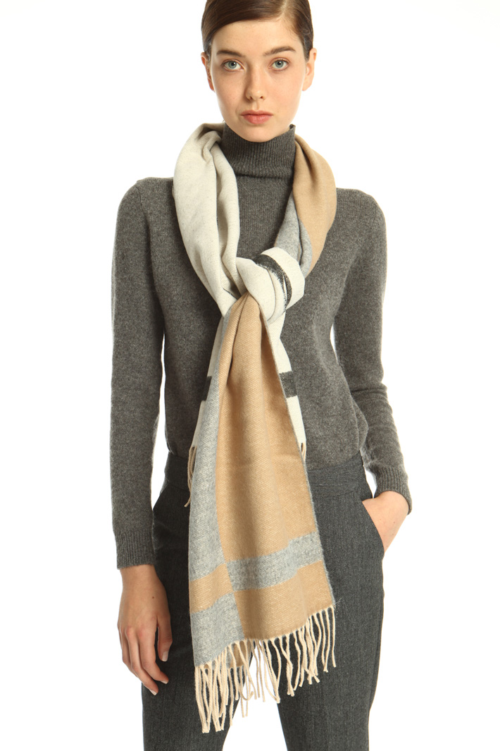 Fringed scarf Intrend Fringed scarf Intrend