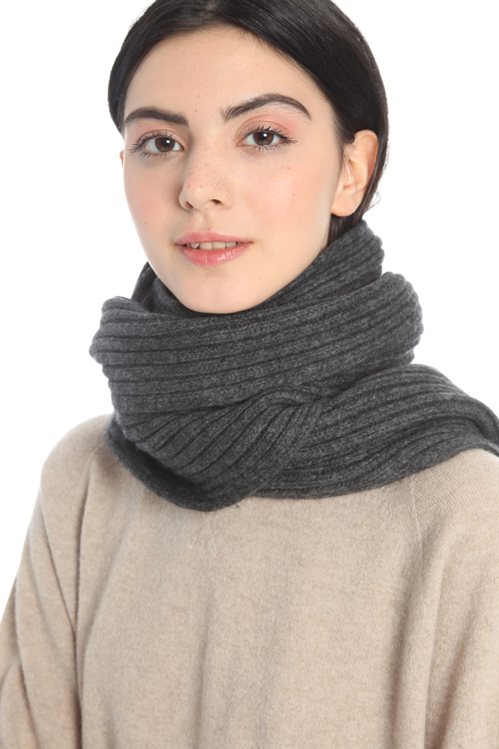Ribbed wool blend scarf Intrend Ribbed wool blend scarf Intrend