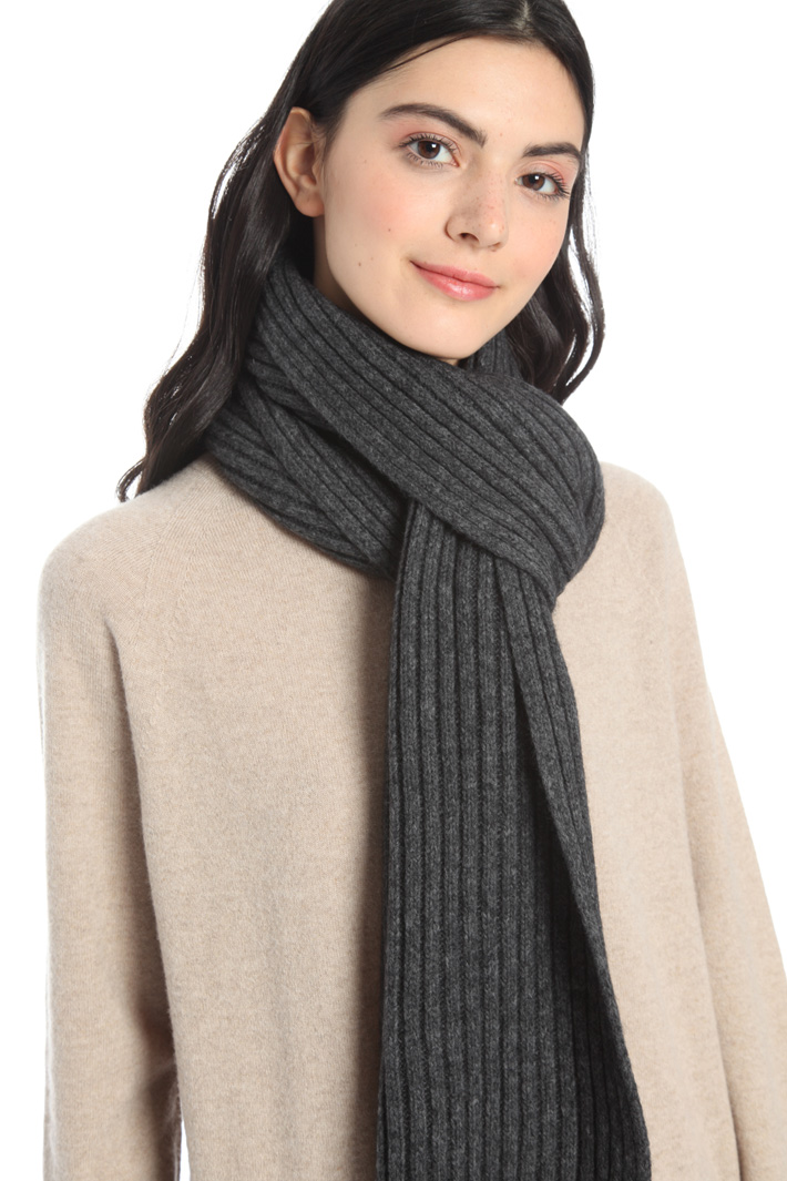 Ribbed wool blend scarf Intrend Ribbed wool blend scarf Intrend