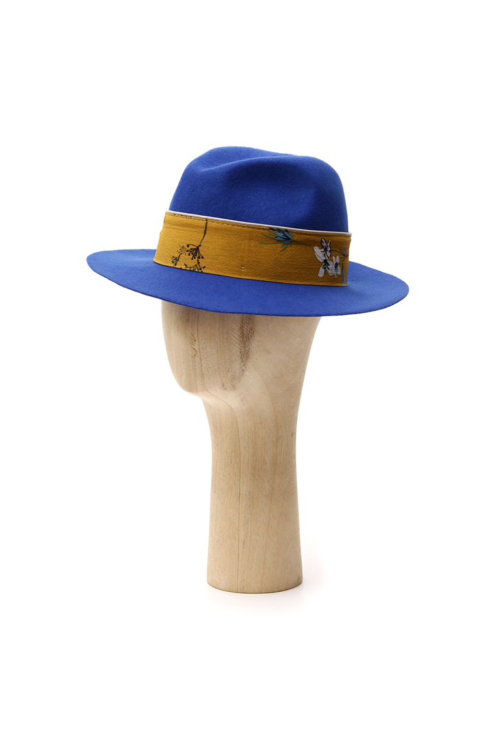 Fantasy ribbon hat Intrend Fantasy ribbon hat Intrend