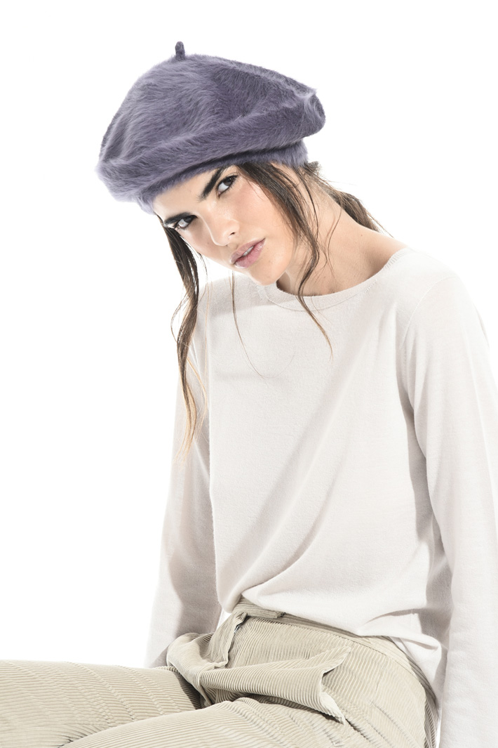Angora blend flat hat Intrend Angora blend flat hat Intrend