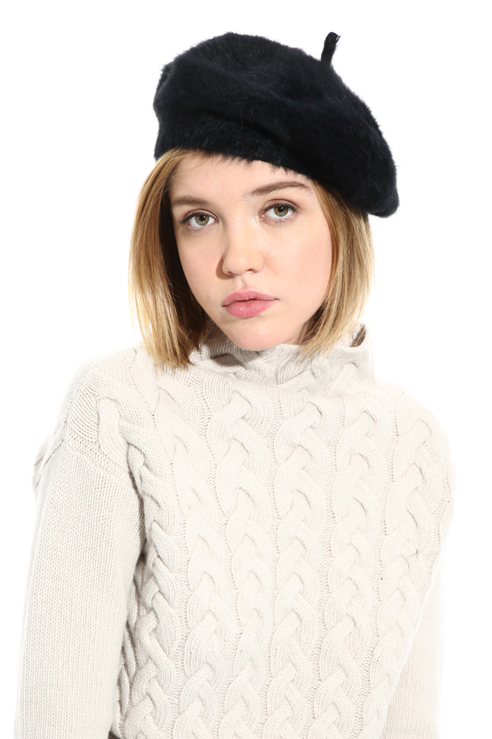 Angora blend flat hat Intrend Angora blend flat hat Intrend