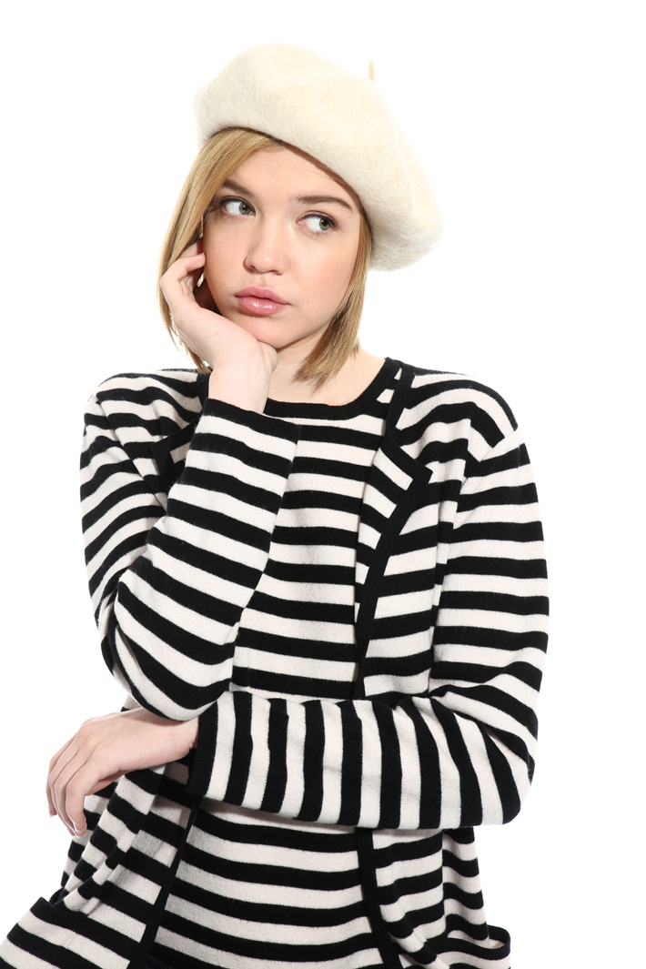 Lurex wool flat hat Intrend Lurex wool flat hat Intrend