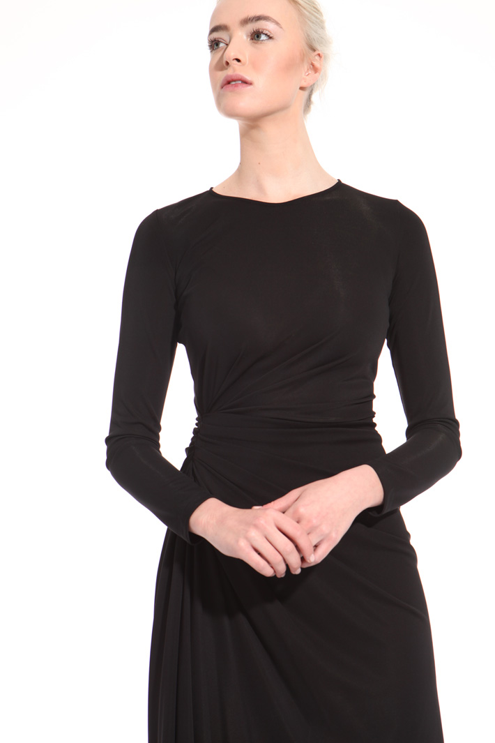 Asymmetrical draped dress
Intrend Asymmetrical draped dress
Intrend