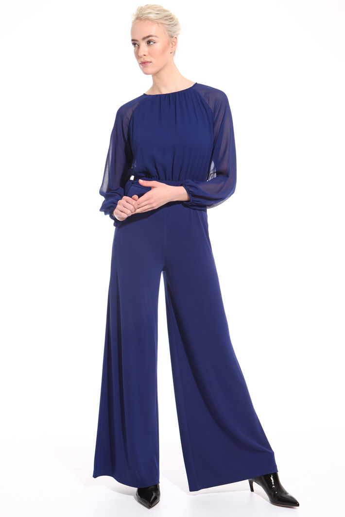 Jersey and crepe suit
Intrend Jersey and crepe suit
Intrend
