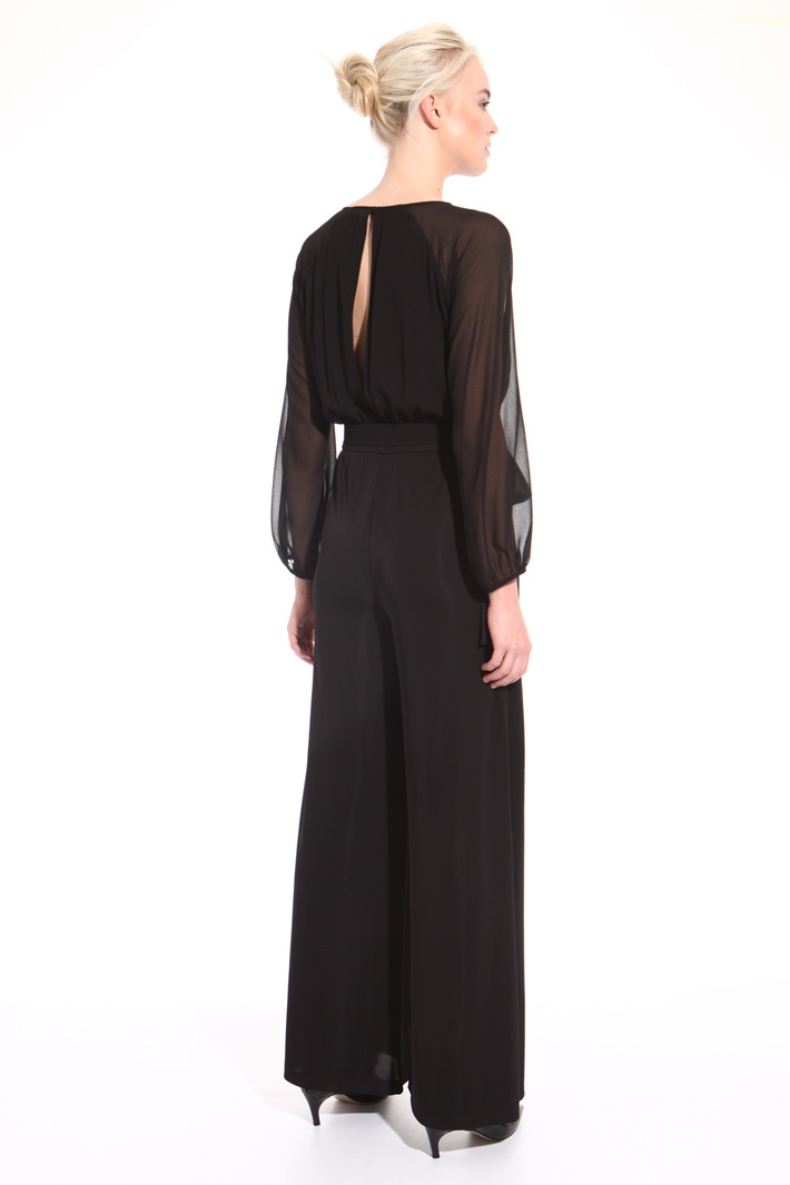 Jersey and crepe suit
Intrend Jersey and crepe suit
Intrend