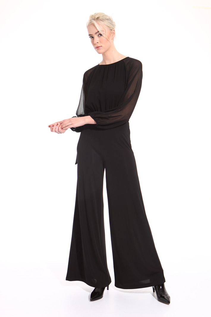 Jersey and crepe suit
Intrend Jersey and crepe suit
Intrend