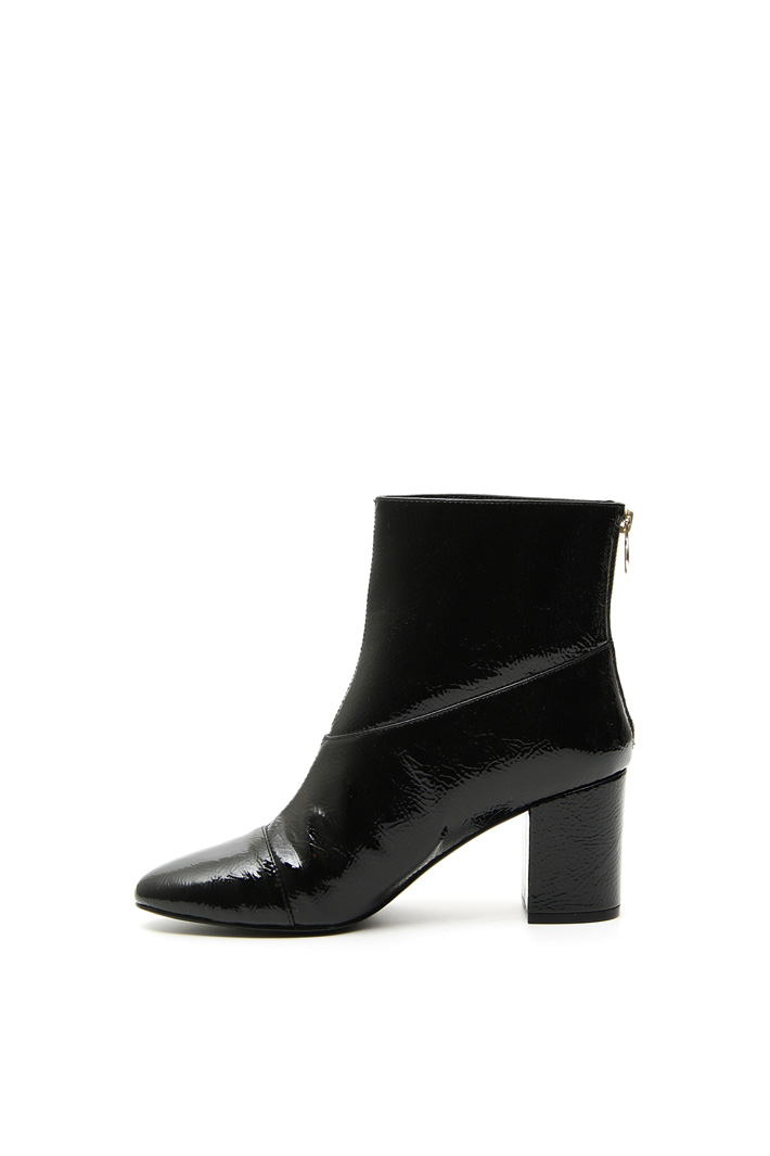 Crinkle effect ankle-boots Intrend Crinkle effect ankle-boots Intrend