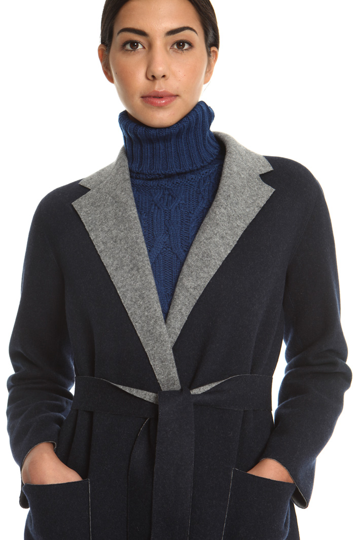 Wool coat with belt
Intrend Wool coat with belt
Intrend