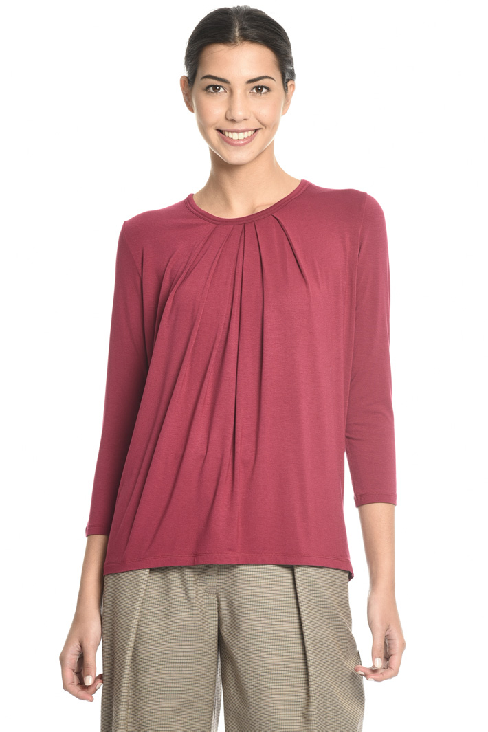Jersey T-shirt with pleats
Intrend Jersey T-shirt with pleats
Intrend