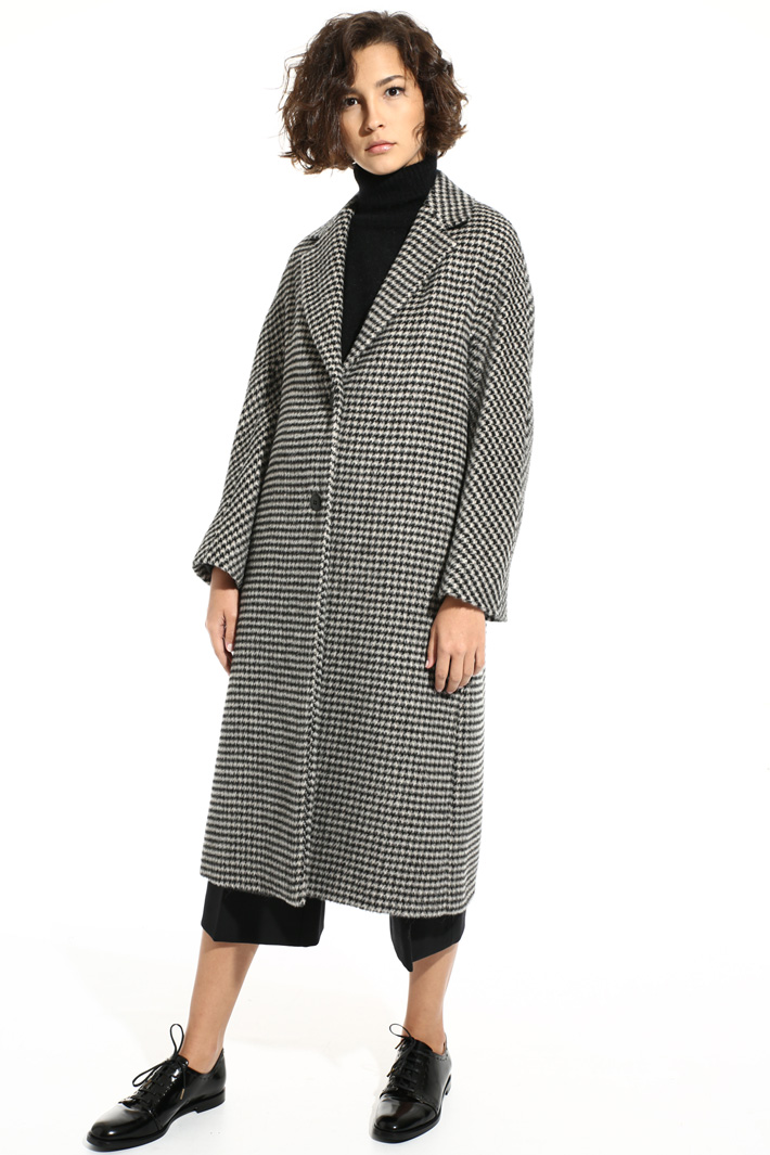 Pure alpaca coat
Intrend Pure alpaca coat
Intrend