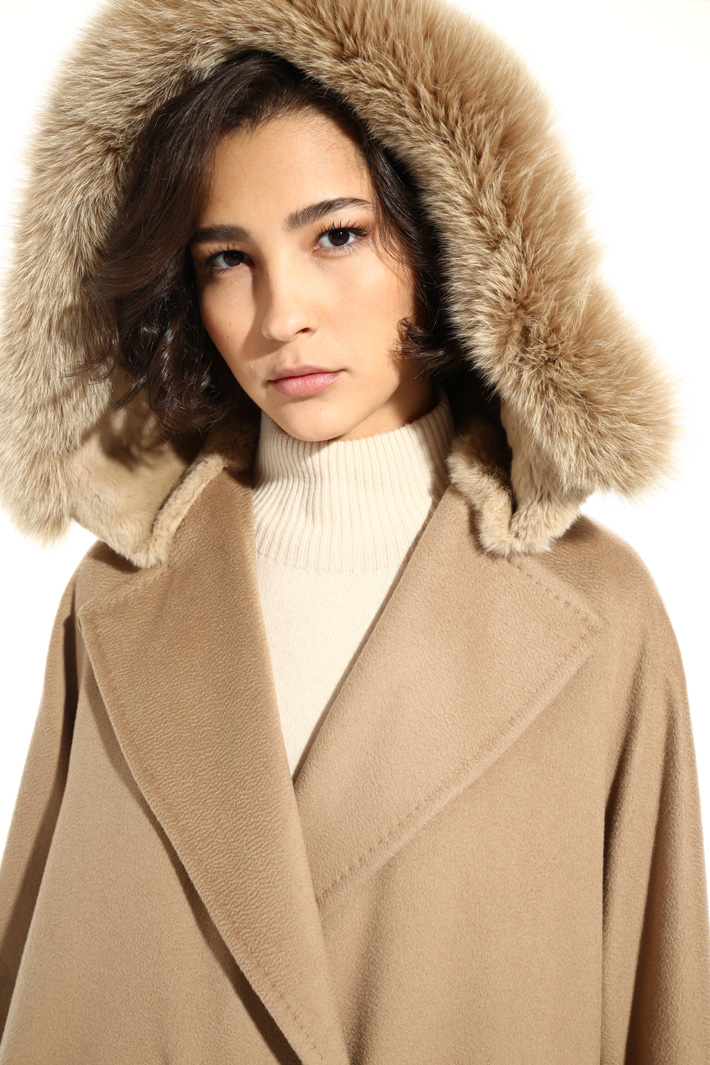 Long hooded coat Intrend Long hooded coat Intrend